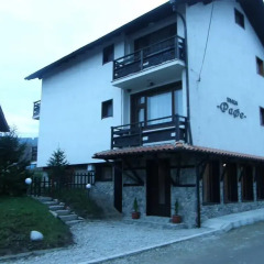 Отель Guest House Raffe Стандартный номер фото 12