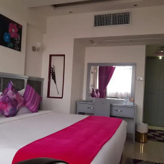 Kuwait Continental Hotel 4* Стандартный номер с различными типами кроватей
