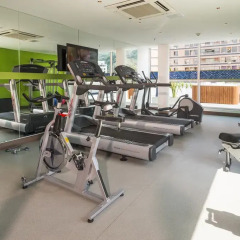 Отель Hampton by Hilton Cali фитнесс-зал фото 2