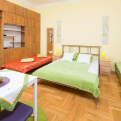 Апартаменты I'M Hostels & Apartments комната для гостей фото 2