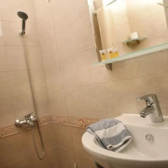 Отель Minavra Hotel Греция, Афины - отзывы, цены и фото номеров - забронировать отель Minavra Hotel онлайн ванная
