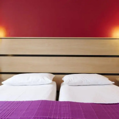 Отель Kyriad Paris 10 - Canal Saint Martin - République 3* Стандартный номер с 2 отдельными кроватями фото 2