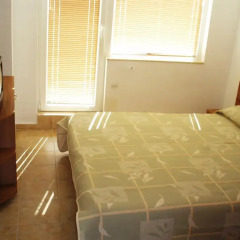 Апартаменты Tomi Family Apartments Солнечный берег комната для гостей