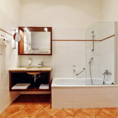 Отель Grandhotel Brno Брно ванная фото 2