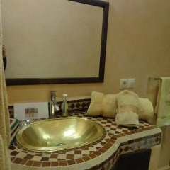 Отель Riad Atlas Toyours Марокко, Марракеш - отзывы, цены и фото номеров - забронировать отель Riad Atlas Toyours онлайн ванная фото 2