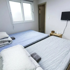 Отель Twin Rabbit Guesthouse 2* Улучшенный номер с различными типами кроватей фото 5