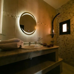 Отель Oscar Hotel by Atlas Studios Марокко, Уарзазат - отзывы, цены и фото номеров - забронировать отель Oscar Hotel by Atlas Studios онлайн ванная фото 2