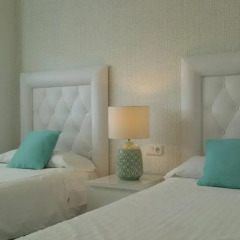 Отель Coral Beach Aparthotel 4* Улучшенные апартаменты с 2 отдельными кроватями фото 14