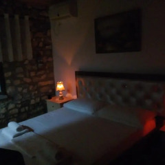 Отель Guest House Meti Албания, Берат - отзывы, цены и фото номеров - забронировать отель Guest House Meti онлайн комната для гостей фото 2