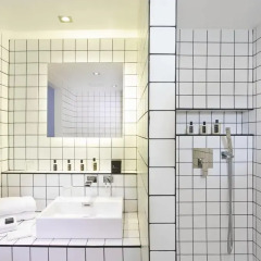 Отель La Maison Champs Elysees 5* Улучшенный номер