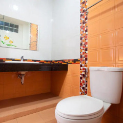 Отель Baan Sutra Guesthouse 3* Стандартный номер с различными типами кроватей фото 4
