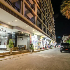 Отель Amata Patong парковка
