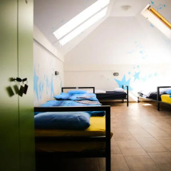 Хостел Varad INN Hostel and Cafe Кровать в общем номере фото 10