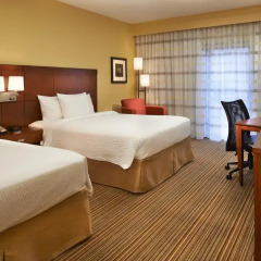 Отель Courtyard by Marriott St. Louis Downtown West 3* Стандартный номер с различными типами кроватей фото 3