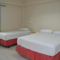 Grand Melanesian Hotel 2* Люкс с различными типами кроватей фото 7