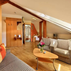 Отель Golden City 3* Апартаменты с различными типами кроватей фото 3