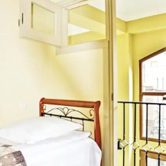 Отель Red Fox Guesthouse Номер Эконом с различными типами кроватей фото 6