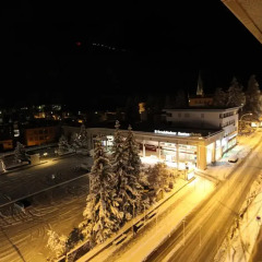Отель In Center Of Davos Швейцария, Давос - отзывы, цены и фото номеров - забронировать отель In Center Of Davos онлайн балкон