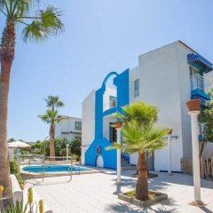 Отель Estel Blanc Apartaments - Adults Only Испания, Кала-эн-Форкат - отзывы, цены и фото номеров - забронировать отель Estel Blanc Apartaments - Adults Only онлайн бассейн
