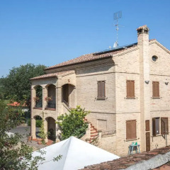 Отель Bed and breakfast Aratro & Rosmarino Чивитанова-Марке фото 2