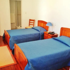 Отель Comercial Azores Guest House Стандартный номер фото 10