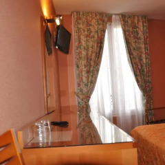 Hotel Grenelle Paris Eiffel Tower 3* Стандартный номер с двуспальной кроватью фото 3