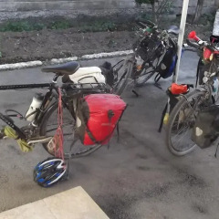 Hostel Oshbackpackers спортивное сооружение