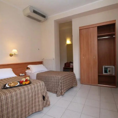 Hotel Principe Eugenio 3* Стандартный номер с различными типами кроватей фото 8