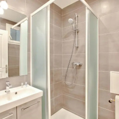 Отель 18 - Luxury Parisian Home Montorgueil 2 Франция, Париж - отзывы, цены и фото номеров - забронировать отель 18 - Luxury Parisian Home Montorgueil 2 онлайн ванная