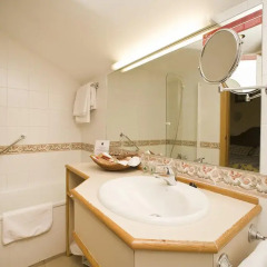 Hotel Ekai 3* Улучшенный номер разные типы кроватей фото 2