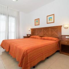Отель Aparthotel Broncemar Beach комната для гостей