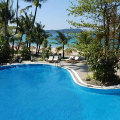 Отель Sandoway Resort бассейн