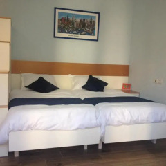 Отель EasyStay Studios комната для гостей фото 2