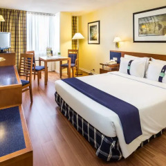 Отель Holiday Inn Lisbon 4* Стандартный номер с различными типами кроватей фото 5