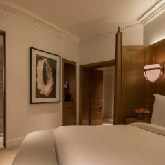 Four Seasons Hotel London at Ten Trinity Square 5* Номер Делюкс с различными типами кроватей фото 4