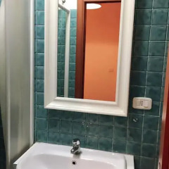 Отель Overseas Guest House Стандартный номер с двуспальной кроватью фото 10
