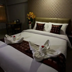 Отель NRC Residence Suvarnabhumi 3* Улучшенный номер с различными типами кроватей фото 4