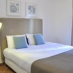Отель Townhouse Praia Del Rei комната для гостей