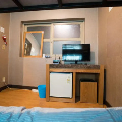 Beewon Guest House - Hostel Кровать в мужском общем номере с двухъярусной кроватью фото 7