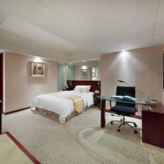 President Hotel комната для гостей фото 5