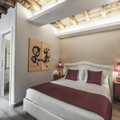 Отель Town House Spagna 3* Улучшенный номер с различными типами кроватей фото 9