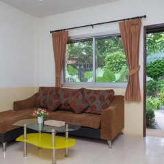 Отель Bangtao Kanita House 2* Номер Делюкс с двуспальной кроватью