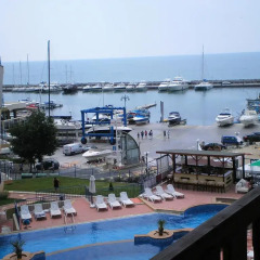 Отель Apartcomplex Top 4* Апартаменты фото 2