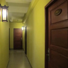 Banthat Thong Hostel интерьер отеля