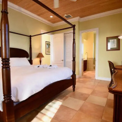 Отель Cape Santa Maria Beach Resort & Villas сейф в номере