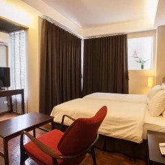 Отель Baan Silom Soi 3 2* Номер Делюкс с разными типами кроватей фото 7