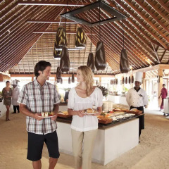 Отель Vilamendhoo Island Resort & Spa питание