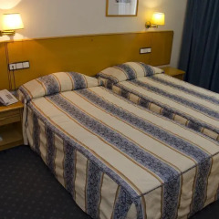 Hotel VIP Executive Zurique 3* Стандартный номер с двуспальной кроватью фото 6