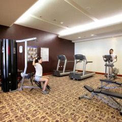 Отель Fiesta Resort Guam фитнесс-зал фото 2