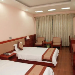 Paradis Hotel 2* Улучшенный номер с 2 отдельными кроватями фото 2